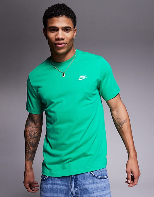 Nike Club t-shirt in green