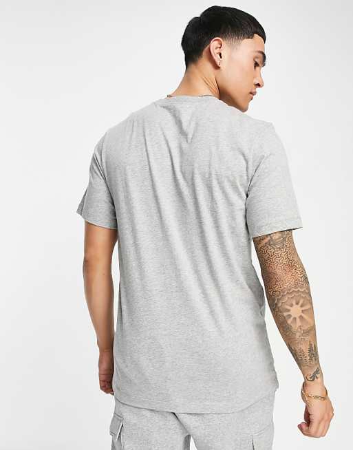 Nike Club T-shirt In Grey
