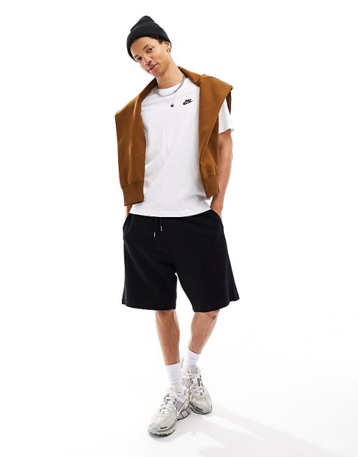 Nike Club T-shirt In White