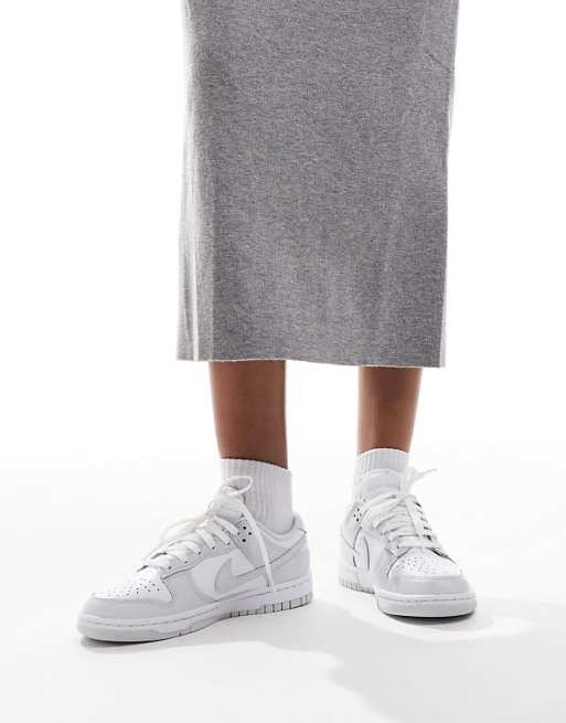 Nike Dunk Low Trainers In White And Grey