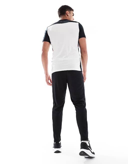 Nike Football Academy Dri-FIT Joggers In Black