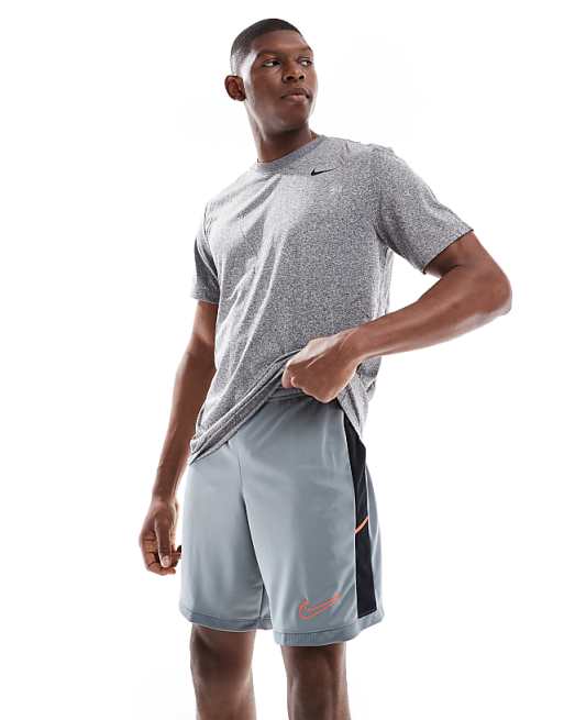Nike Football Academy Shorts In Grey