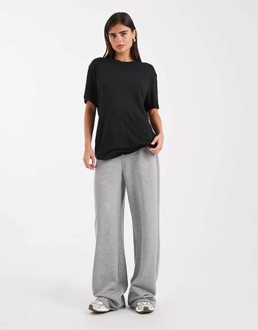 Nike One Training Dri-FIT Relaxed T-shirt In Black