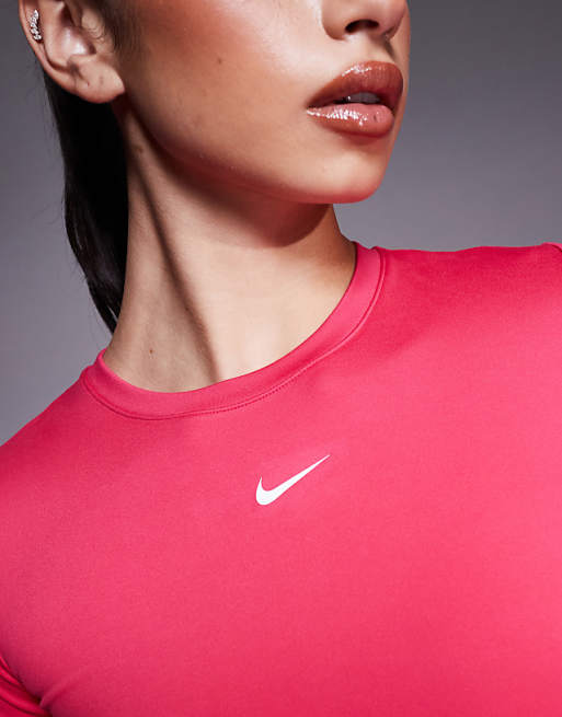 Nike One Training Fitted T-shirt In Pink