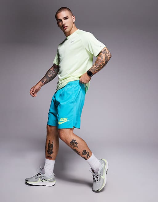 Nike Running Challenger Dri-FIT 7 inch shorts in blue