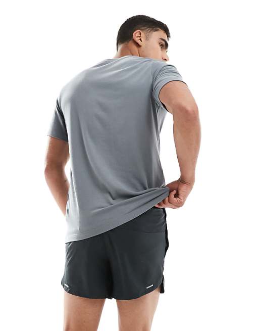 Nike Running Dri-FIT Stride 5 Inch Shorts In Black