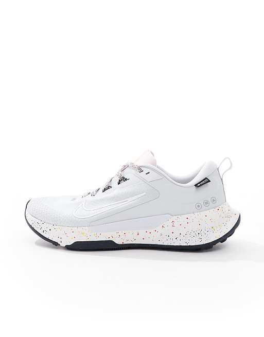 Nike Running Juniper Trail 2 Gore-TEX Trainers In Light Grey