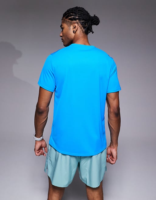 Nike Running Miler Dri-FIT T-shirt In Blue
