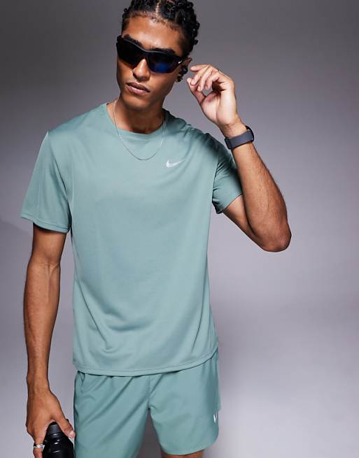 Nike Running Miler Dri-FIT t-shirt in green