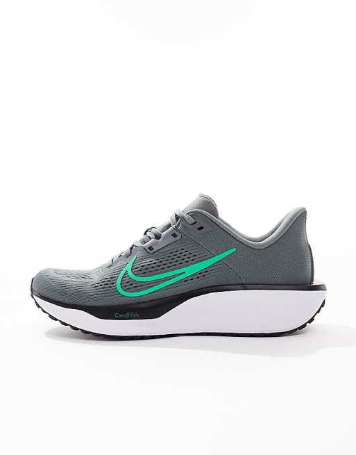 Nike Running Quest 6 Running Trainers In Grey And Green
