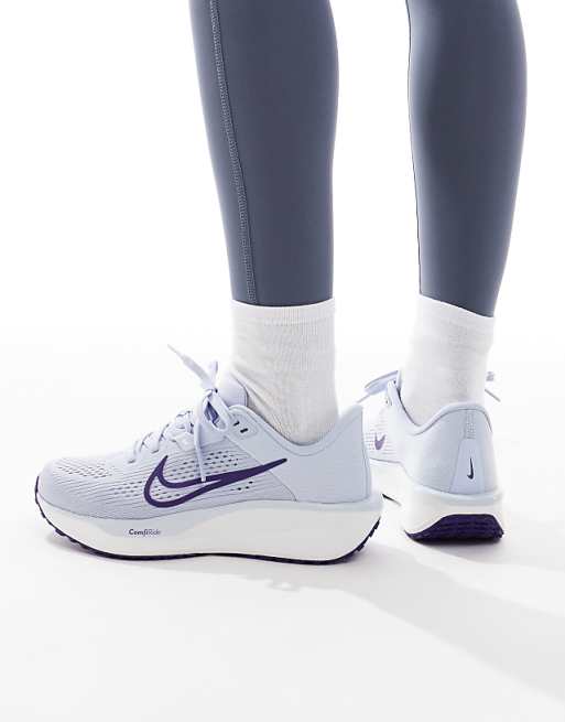 Nike Running Quest 6 trainers in blue