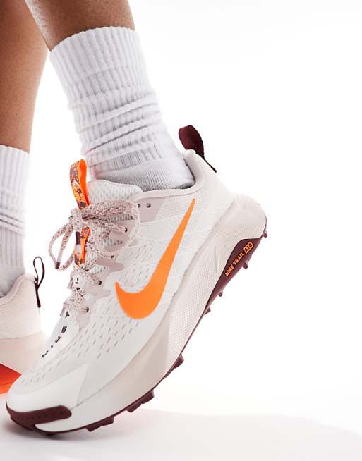 Nike Running ReactX Wildhorse 10 Trainers In Off White And Red