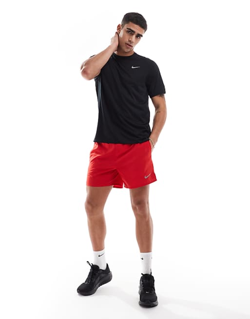 Nike Running Stride Dri-FIT T-shirt In Black