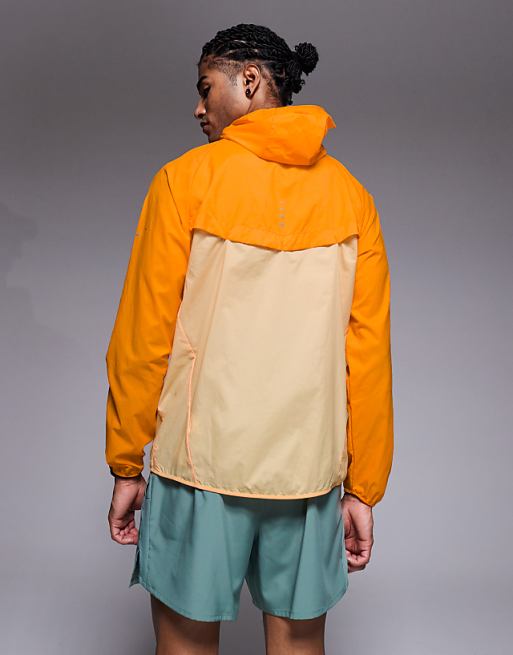 Nike Running Stride Repel Jacket In Orange