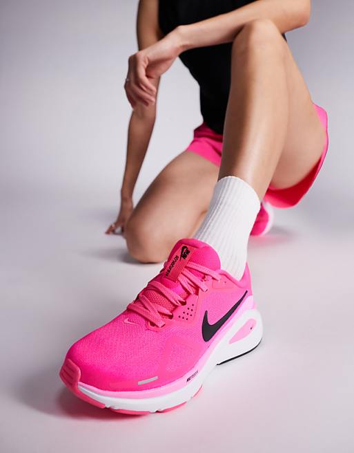 Nike Running Structure 26 Trainers In Pink