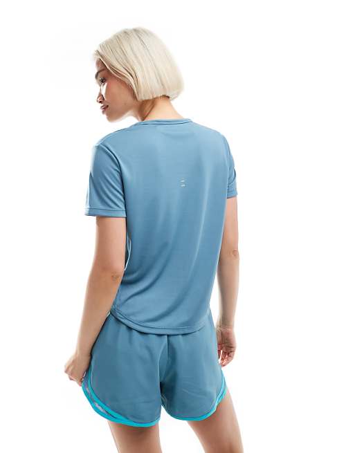 Nike Running Tempo Dri-Fit T-shirt In Blue