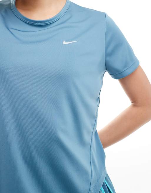 Nike Running Tempo Dri-Fit T-shirt In Blue