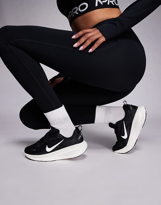 Nike Running Vomero 18 trainers in black and white