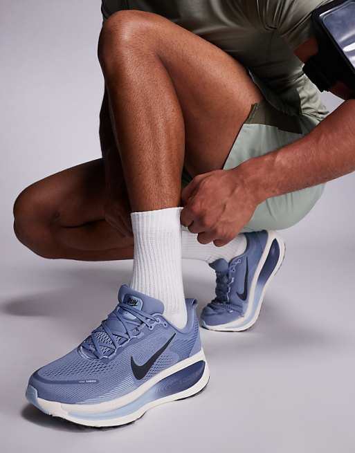 Nike Running Vomero 18 Trainers In Blue