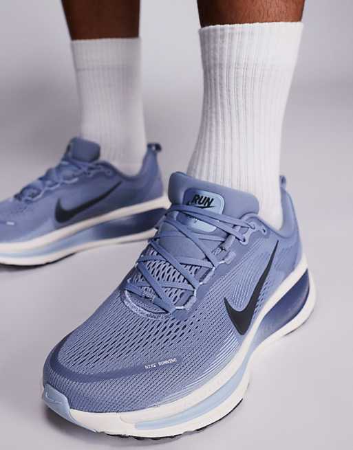 Nike Running Vomero 18 Trainers In Blue