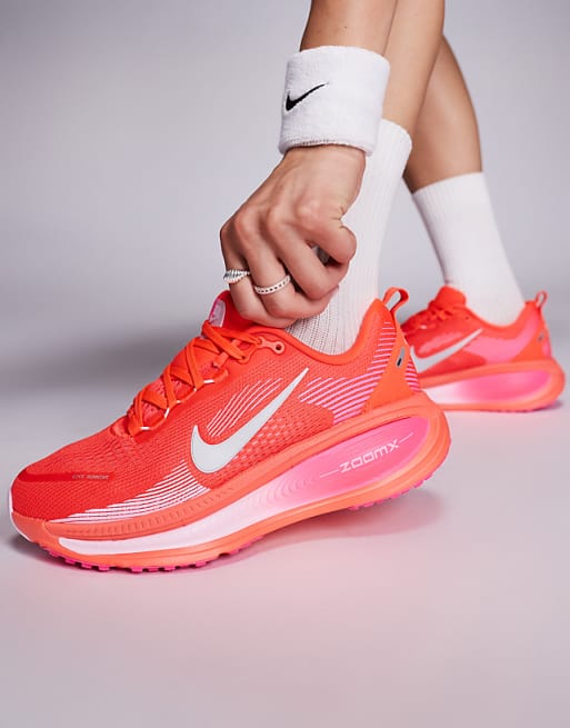 Nike Running Vomero 18 trainers in pink