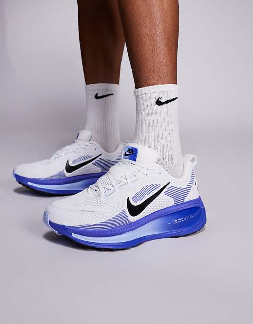 Nike Running Vomero 18 Trainers In White And Blue