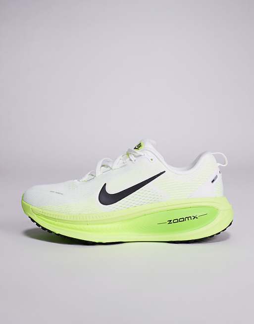 Nike Running Vomero 18 Trainers In White And Green