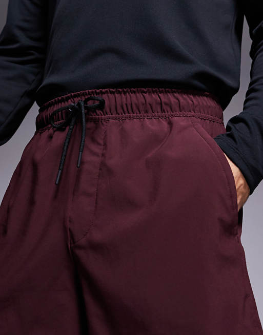 Nike Training Dri-Fit Unlimited Woven 7 Inch Shorts In Burgundy