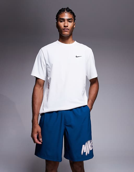 Nike Training Form Dri-FIT 9inch Shorts In Dark Blue