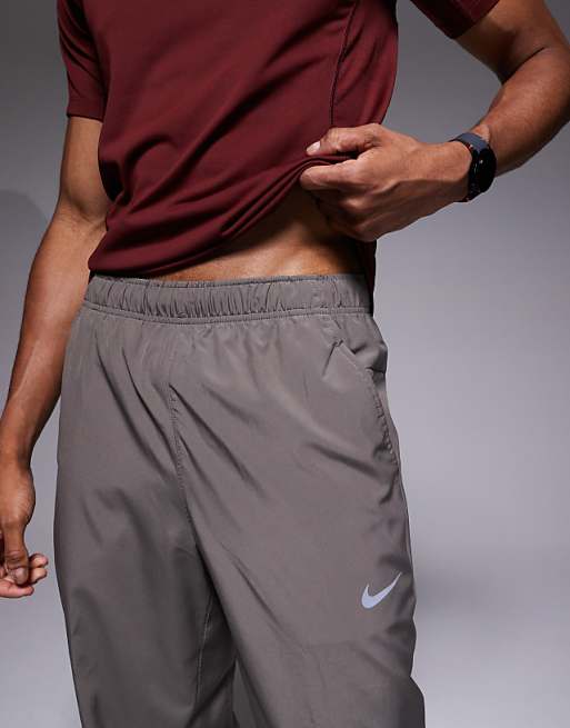 Nike Training Form Dri-FIT Joggers In Grey