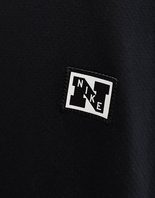 Nike Training Heritage Dri-FIT T-shirt In Black