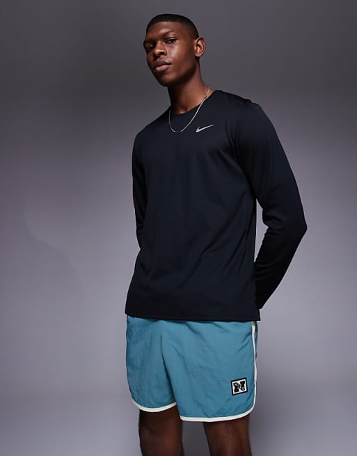 Nike Training Heritage Dri-FIT woven 5 inch shorts in blue