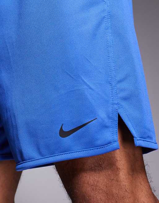 Nike Training Totality Dri-FIT 7inch Shorts In Blue