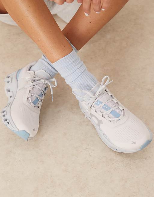 ON Cloudmonster Running Trainers In Blue