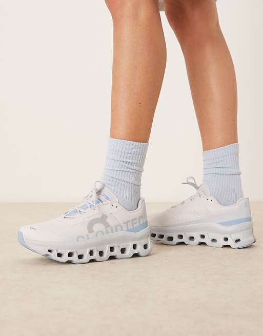 ON Cloudmonster running trainers in blue
