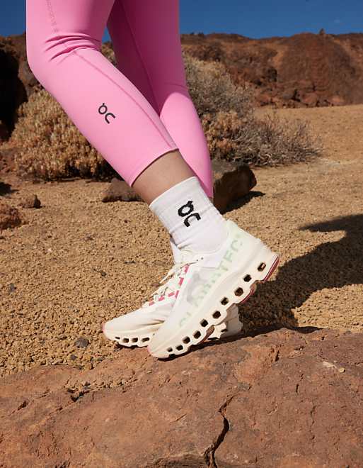 ON Cloudmonster Running Trainers In White And Lime Green