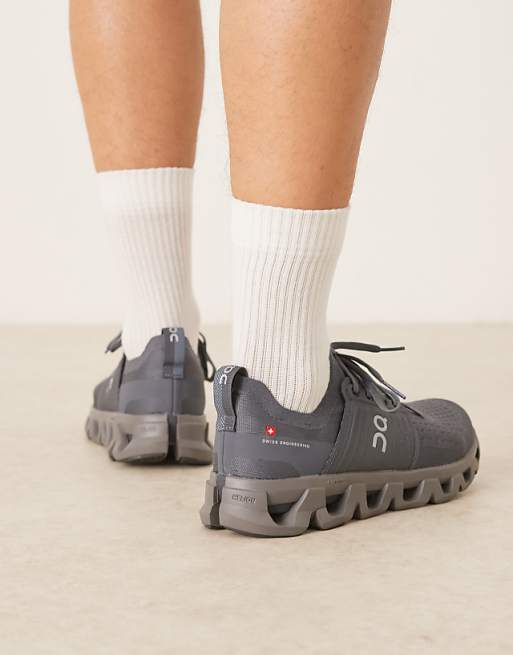 ON Cloudswift 4 Running Trainers In Black