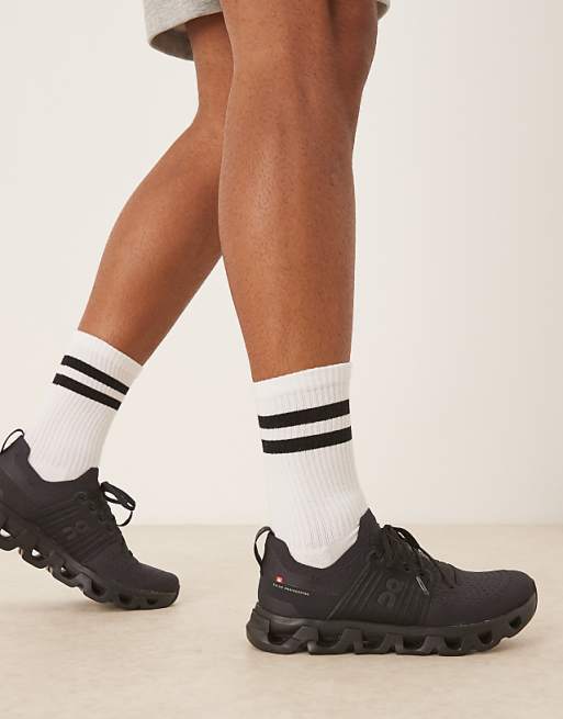 ON Cloudswift 4 Running Trainers In Black