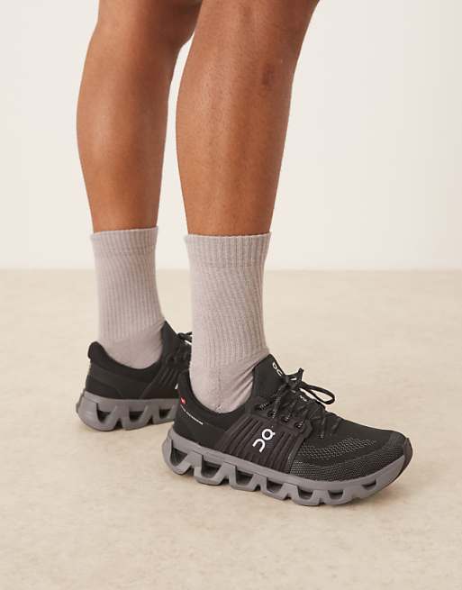 ON Cloudswift 4 running trainers in black