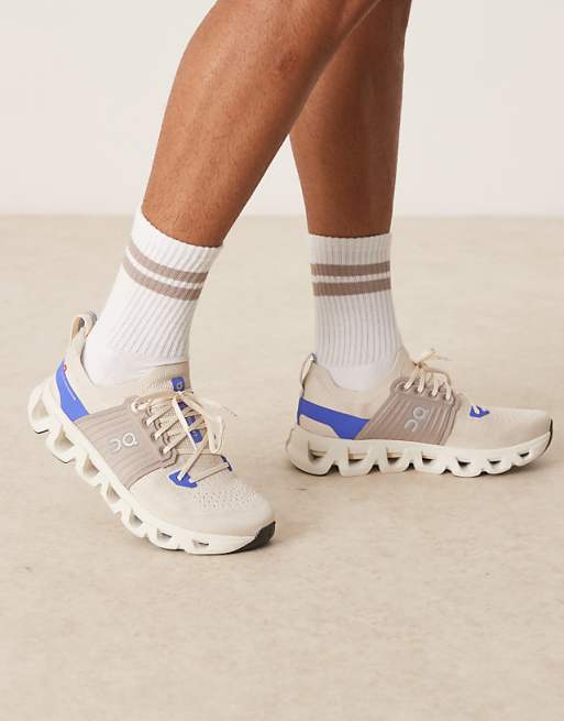 ON Cloudswift 4 running trainers in grey