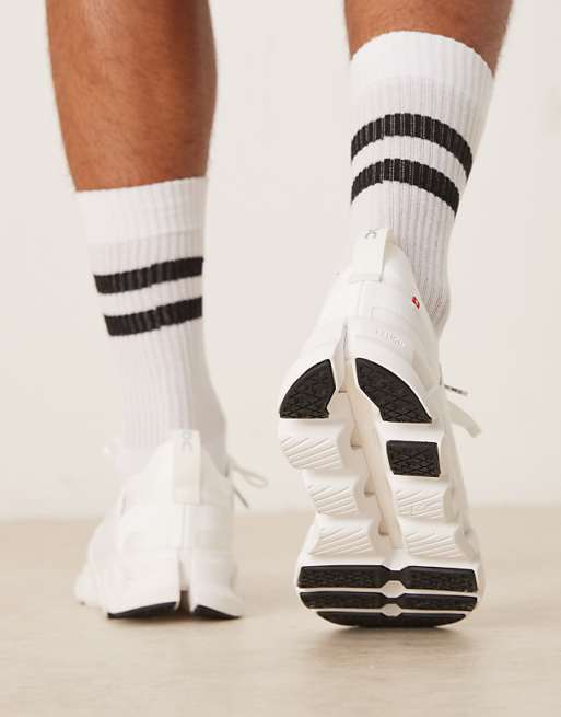 ON Cloudswift 4 Running Trainers In White