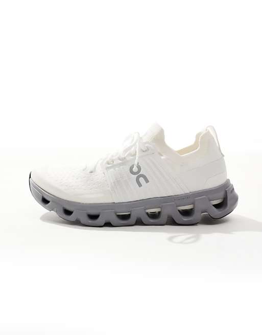 ON Cloudswift 4 Running Trainers In White