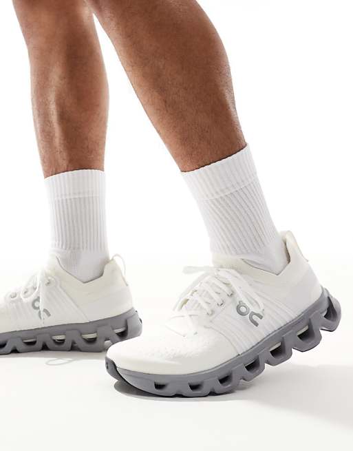 ON Cloudswift 4 running trainers in white