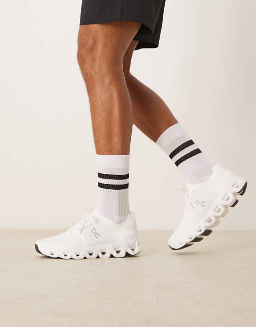 ON Cloudswift 4 running trainers in white