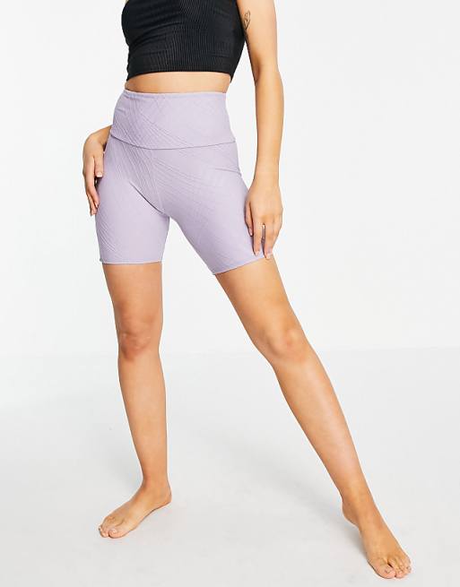 Onzie 5inch short in lavender