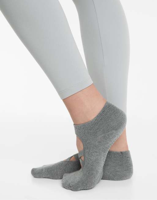 OYSHO 2 Pairs Of Cotton Blend Yoga And Pilates Socks With Crossover Straps In Black