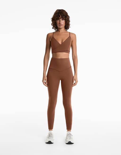 OYSHO Comfortlux super high rise 65cm ankle-length leggings with pockets in brown