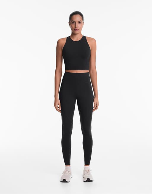 OYSHO Compressive tank top in black