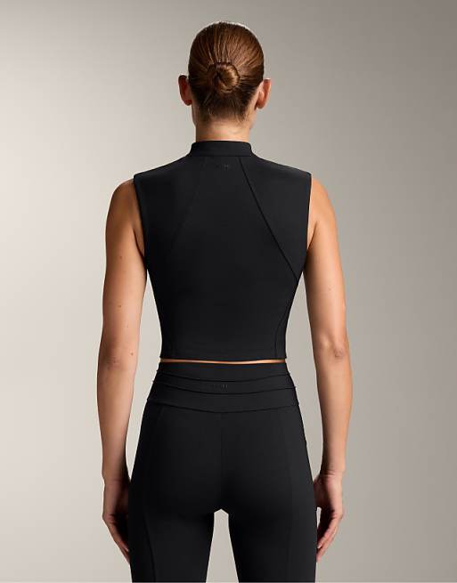 OYSHO Evermove Crease Tank Top In Black