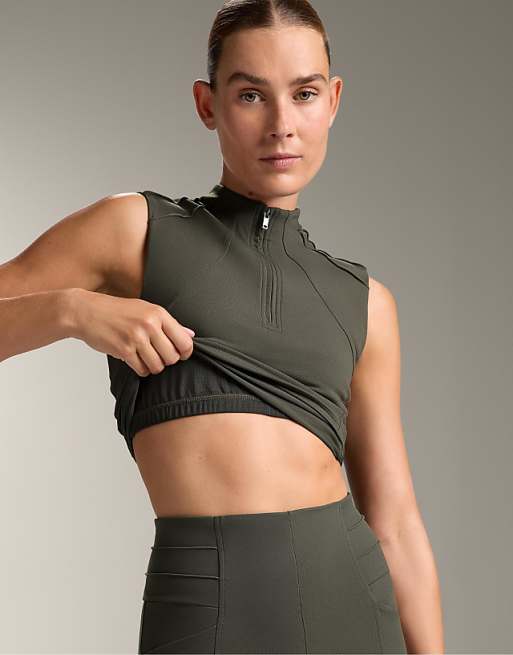 OYSHO Evermove crease tank top in green